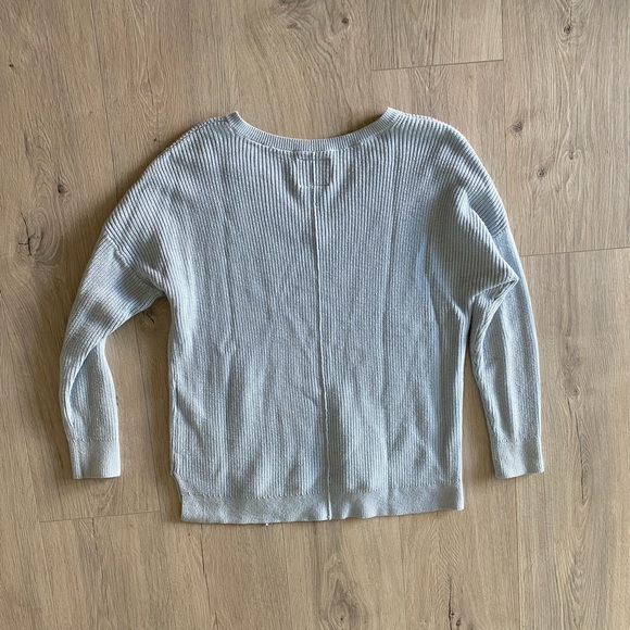 Abercrombie & Fitch Womens Sweater - Picture 4 of 4